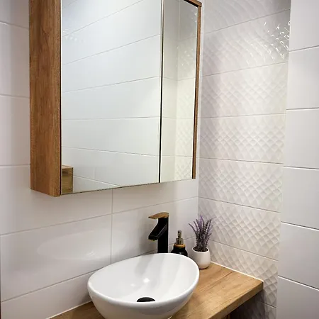 Piastowska Apartment *
